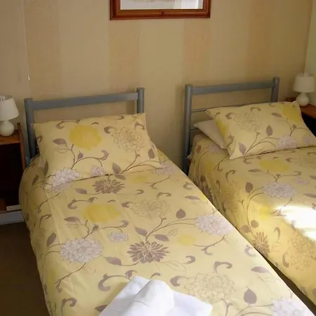 Pensionat Lyness 3*