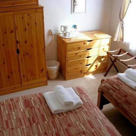 Lyness 3*